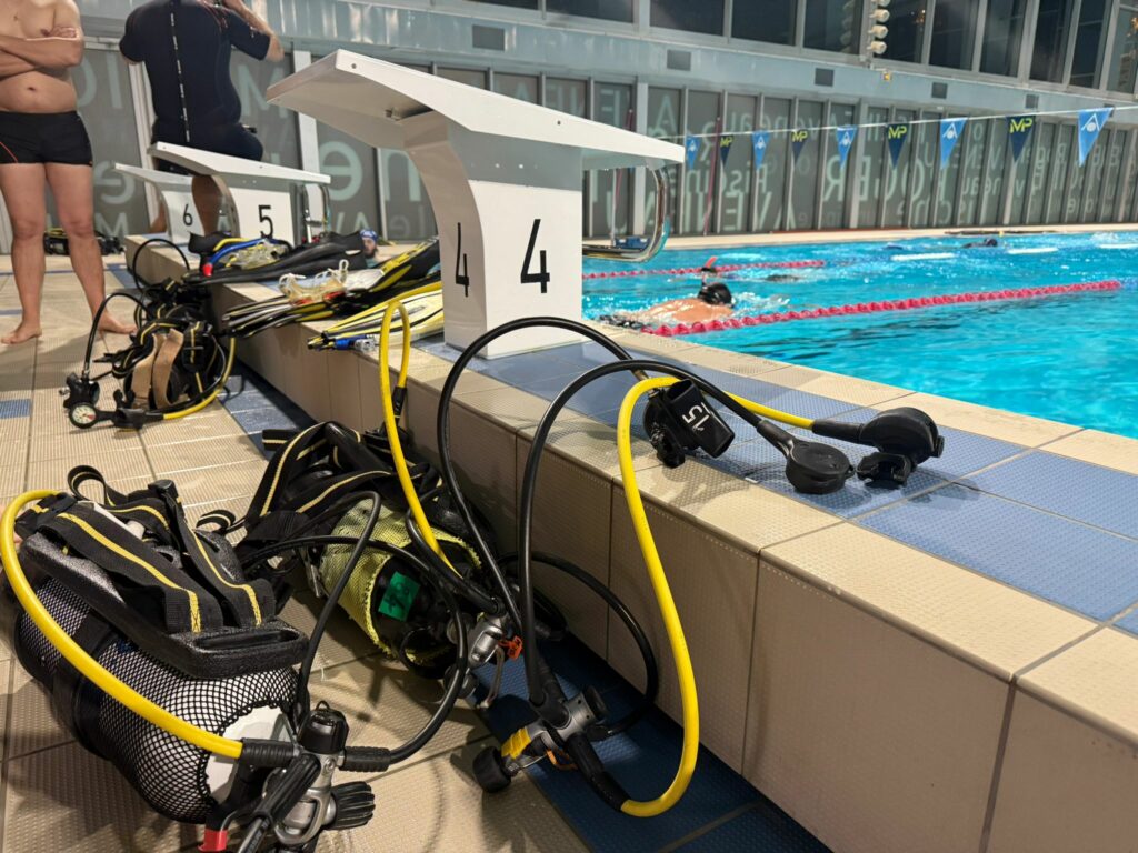 WhatsApp 10.48.02(1)